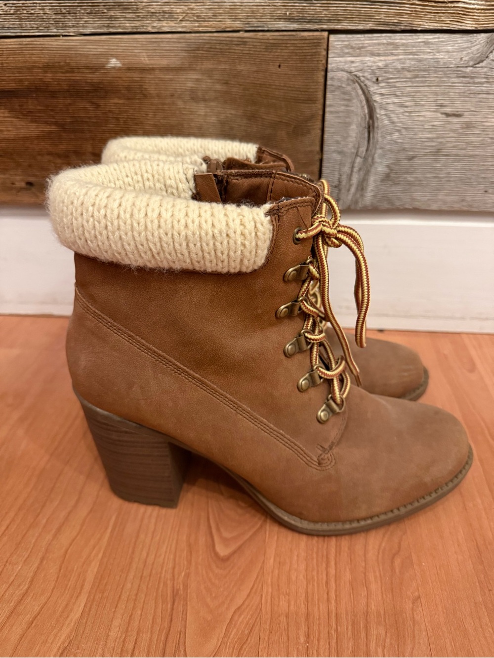 Women's Brown Lace-Up Knit Cuff Heeled Boot